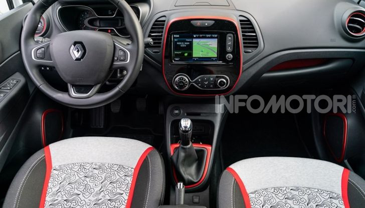 Renault Captur Tokyo Edition: l’auto che si compra sui social con Garage Italia - Foto 17 di 38