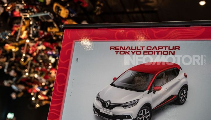 Renault Captur Tokyo Edition: l’auto che si compra sui social con Garage Italia - Foto 21 di 38