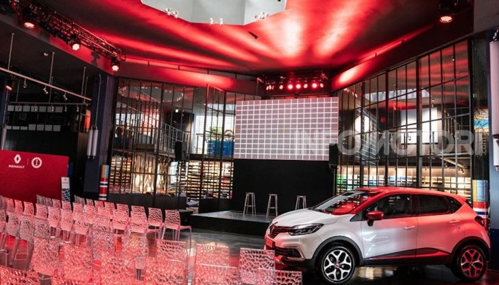 Renault Captur Tokyo Edition: l’auto che si compra sui social con Garage Italia - Foto 30 di 38