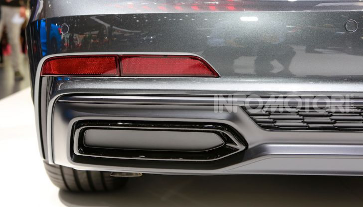 Auto premium con scarichi finti: una panoramica completa da Parigi 2018 - Foto 11 di 27