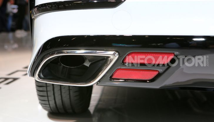 Auto premium con scarichi finti: una panoramica completa da Parigi 2018 - Foto 14 di 27