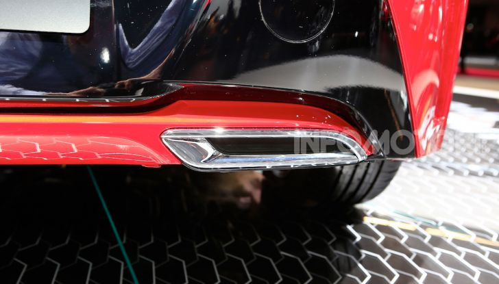 Auto premium con scarichi finti: una panoramica completa da Parigi 2018 - Foto 25 di 27