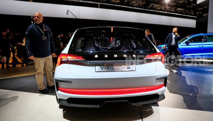 Skoda Vision RS 2018, il concept svelato al Salone di Parigi - Foto 4 di 30