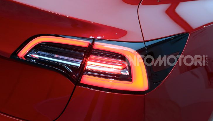 Tesla Model 3 é l’auto più venduta negli USA - Foto 14 di 26