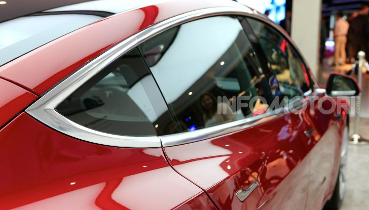 Tesla Model 3 é l’auto più venduta negli USA - Foto 15 di 26