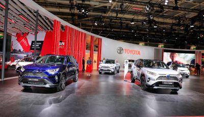 Toyota Hybrid Service: 10 anni di garanzia per l’ibrido giapponese