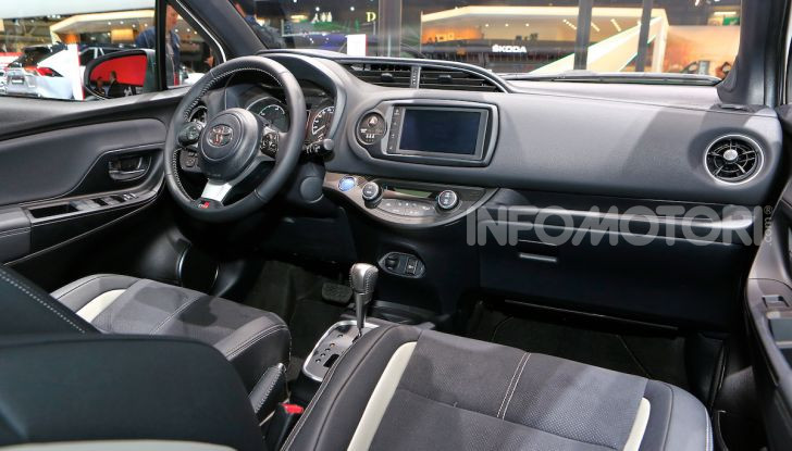 Toyota Yaris GR Sport - Foto 10 di 10