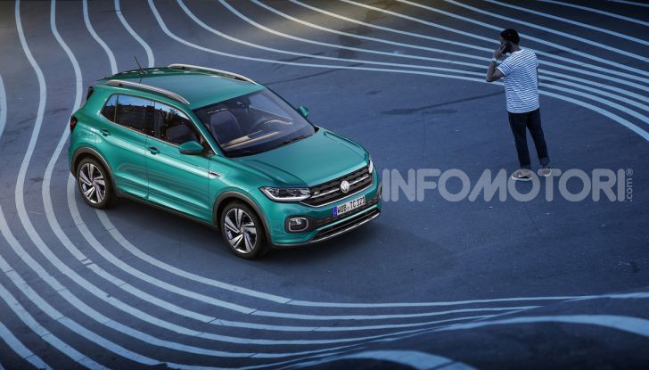 Volkswagen T-Cross 2019: il crossover entry-level su base Polo - Foto 7 di 12