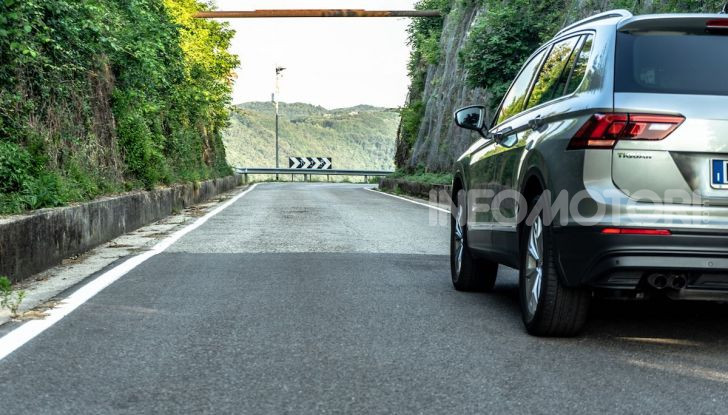 Prova Volkswagen Tiguan 2018: il SUV comodo, spazioso e veloce - Foto 6 di 38