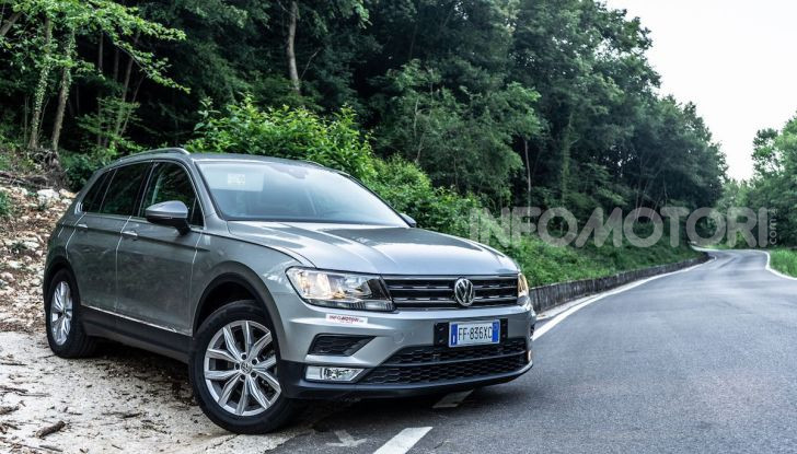 Prova Volkswagen Tiguan 2018: il SUV comodo, spazioso e veloce - Foto 2 di 38