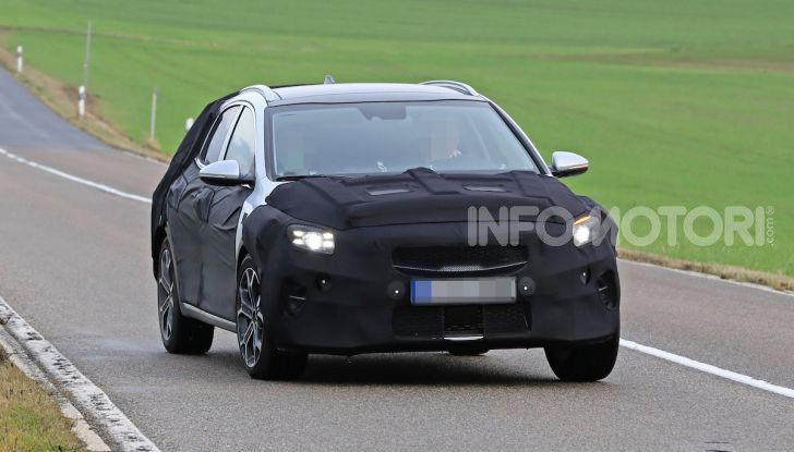 Kia Xceed: come sarà il nuovo mini SUV coreano - Foto 17 di 31