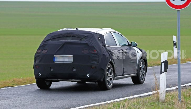 Kia Xceed: come sarà il nuovo mini SUV coreano - Foto 21 di 31
