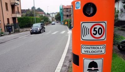 Liguria: un writer avverte sulla presenza degli autovelox