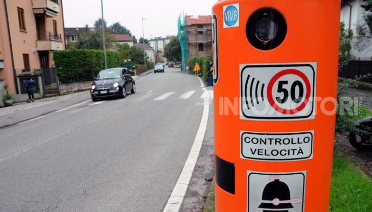 Autovelox fa registrare quasi 60.000 multe in 14 giorni - Foto 1 di 9