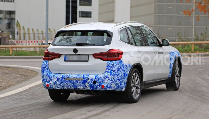 BMW iX3 2020: il SUV elettrico premium è Made in China - Foto 15 di 59