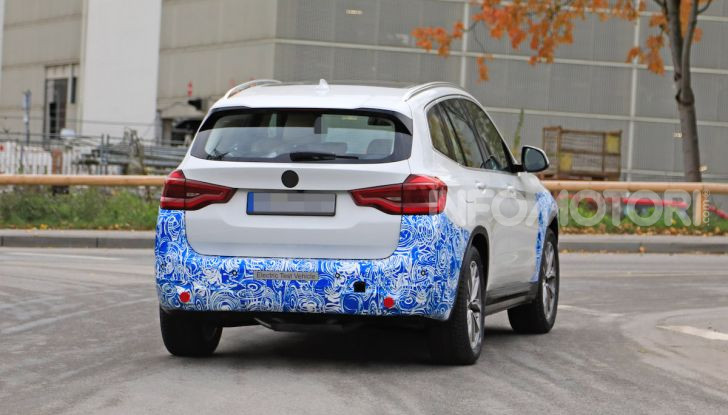 BMW iX3 2020: il SUV elettrico premium è Made in China - Foto 16 di 59