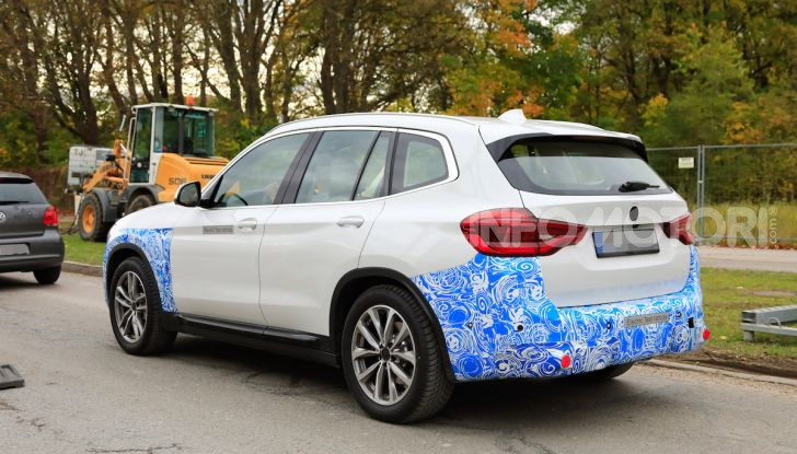 BMW iX3 2020: il SUV elettrico premium è Made in China - Foto 7 di 59