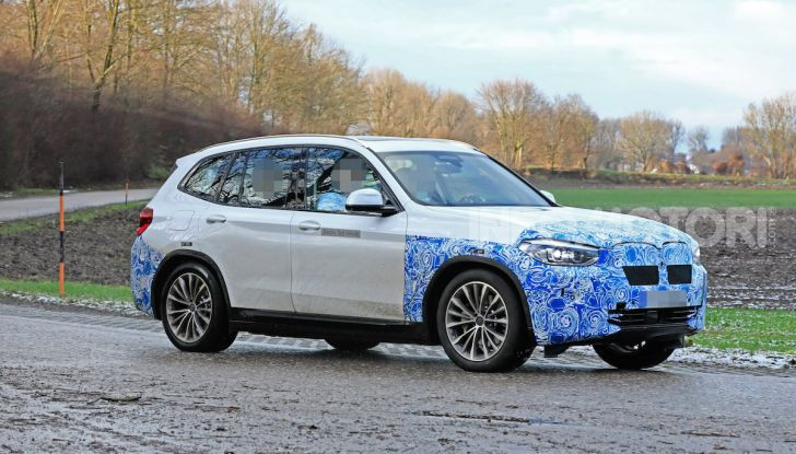 BMW iX3 2020: il SUV elettrico premium è Made in China - Foto 36 di 59