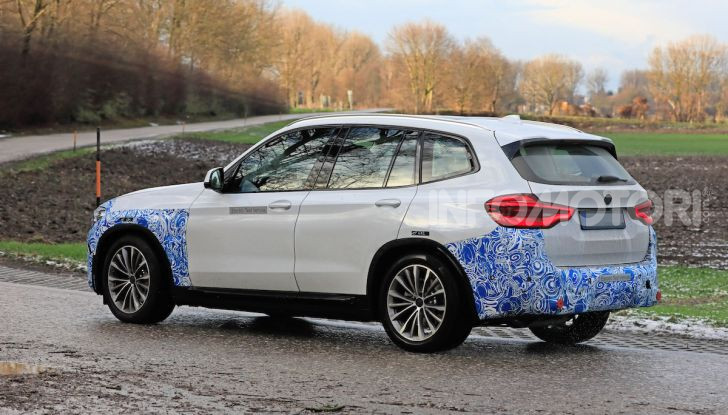BMW iX3 2020: il SUV elettrico premium è Made in China - Foto 31 di 59