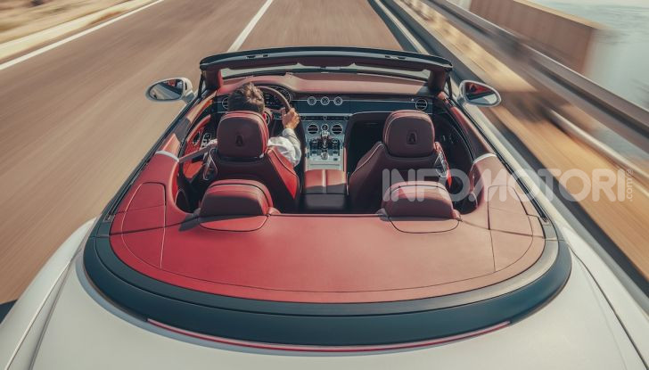 Bentley Continental GT Convertible 2019: lusso inglese allo scoperto - Foto 14 di 37