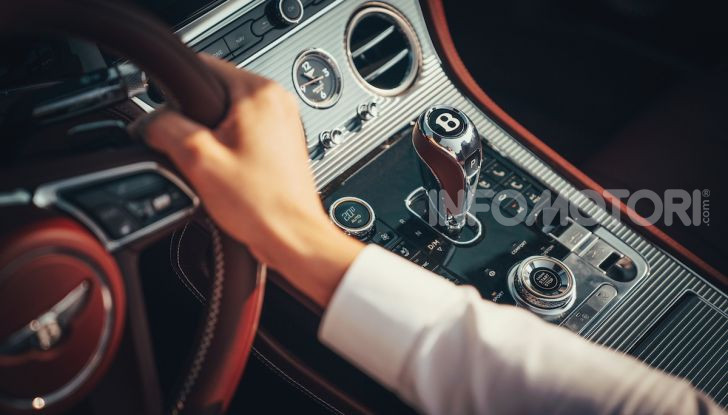 Bentley Continental GT Convertible 2019: lusso inglese allo scoperto - Foto 15 di 37