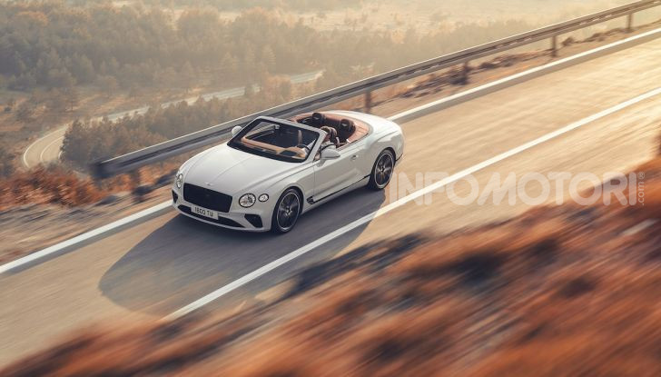 Bentley Continental GT Convertible 2019: lusso inglese allo scoperto - Foto 4 di 37