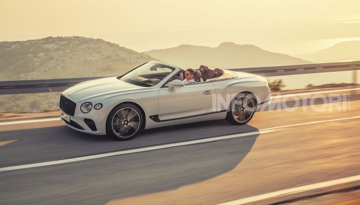Bentley Continental GT Convertible 2019: lusso inglese allo scoperto - Foto 5 di 37