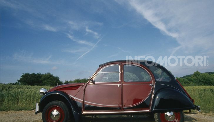 Charleston: la moto per i 70 anni della Citroen 2CV - Foto 4 di 36