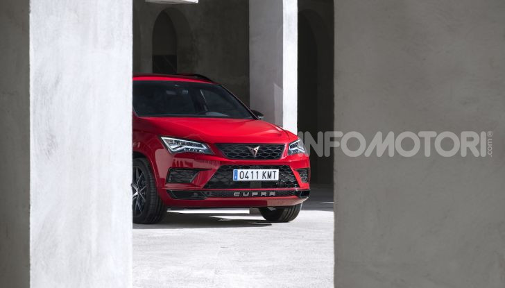 Cupra Ateca: prova su strada del SUV sportivo con 300CV [VIDEO] - Foto 12 di 38