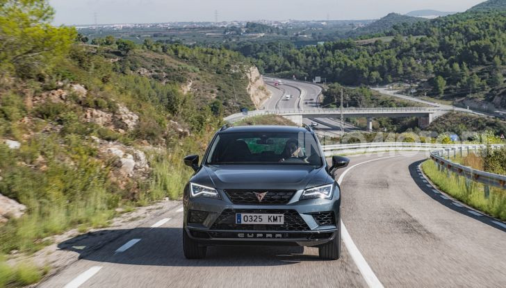 Cupra Ateca: prova su strada del SUV sportivo con 300CV [VIDEO] - Foto 22 di 38