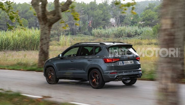 Cupra Ateca: prova su strada del SUV sportivo con 300CV [VIDEO] - Foto 26 di 38