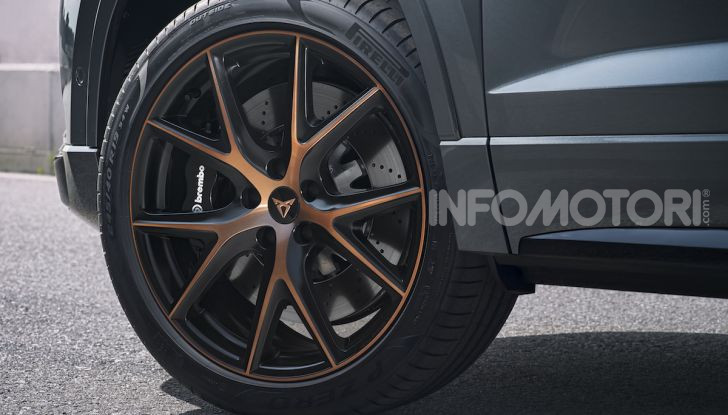 Cupra Ateca: prova su strada del SUV sportivo con 300CV [VIDEO] - Foto 28 di 38