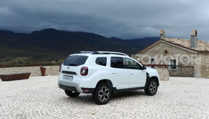Prova Dacia Duster 2018 a GPL: ecco come va l’1.6 a gas da 115CV - Foto 18 di 22