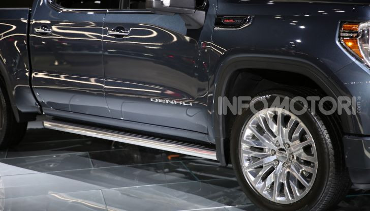 GMC al Los Angeles Auto Show 2018 – Le foto LIVE dal Salone - Foto 32 di 37