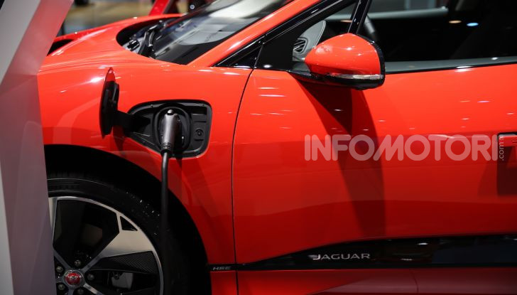 Jaguar Land Rover protagonista al Salone di Los Angeles 2018 - Foto 8 di 16