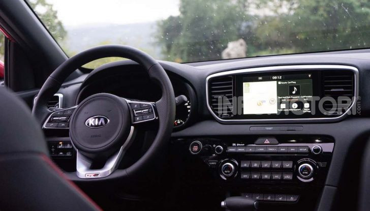 [VIDEO] Kia Sportage 2019, Test Drive del Diesel Mild-Hybrid da 48V - Foto 20 di 24