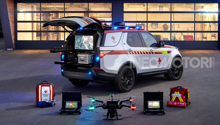 Land Rover e Croce Rossa per aiutare in caso di catastrofe naturale - Foto 6 di 7
