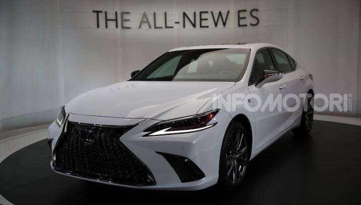 Lexus, le novità del Salone di Los Angeles 2018 in un’ampia gallery - Foto 28 di 30
