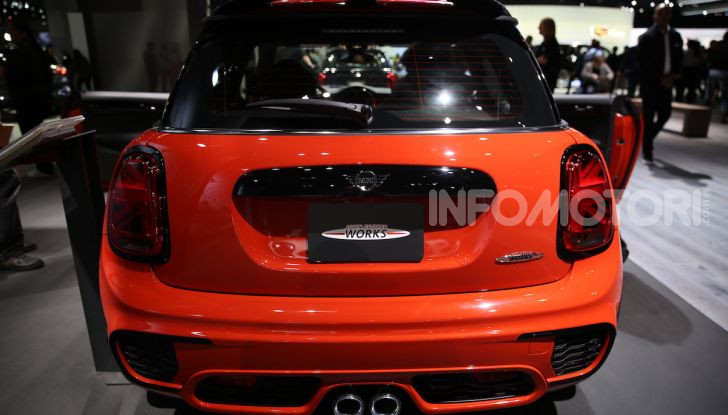 MINI, le foto LIVE dallo stand del Salone di Los Angeles 2018 - Foto 14 di 14