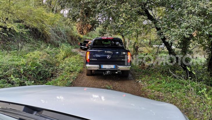 Mercedes-Benz X 350d 4Matic, prova del 6 cilindri da 3,0 litri - Foto 8 di 49