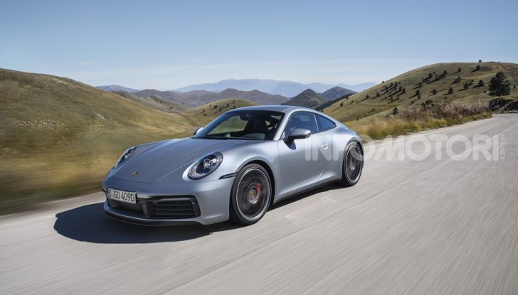 Nuova Porsche 911 992, innovazione e tradizione per la Super 8 - Foto 24 di 29