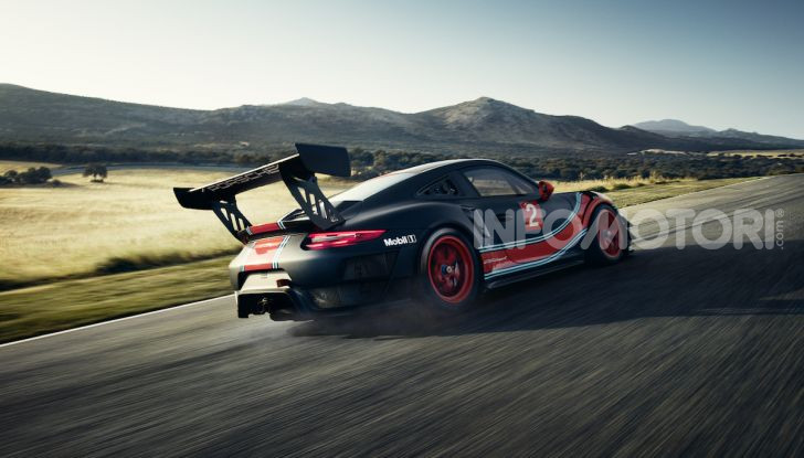 Porsche 911 GT2 RS Clubsport: la supercar da 710CV e 405.000€ - Foto 6 di 14
