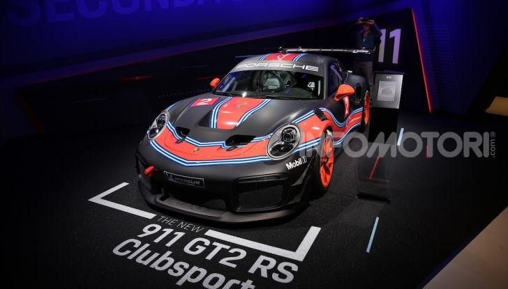 Porsche 911 GT2 RS Clubsport: la supercar da 710CV e 405.000€ - Foto 9 di 14