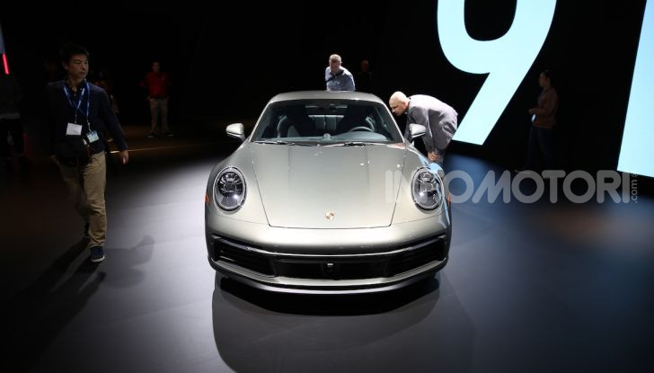 Nuova Porsche 911 992, innovazione e tradizione per la Super 8 - Foto 9 di 29