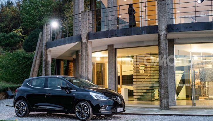 Renault Clio Moschino 2018: la francese più venduta in Italia si veste italiano - Foto 39 di 42
