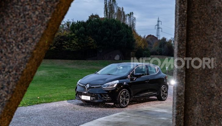Renault Clio Moschino 2018: la francese più venduta in Italia si veste italiano - Foto 40 di 42