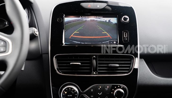 Renault Clio Moschino 2018: la francese più venduta in Italia si veste italiano - Foto 11 di 42