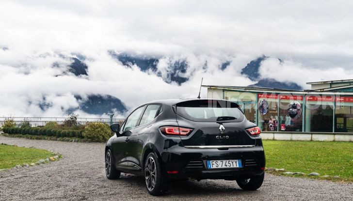 Renault Clio Moschino 2018: la francese più venduta in Italia si veste italiano - Foto 2 di 42