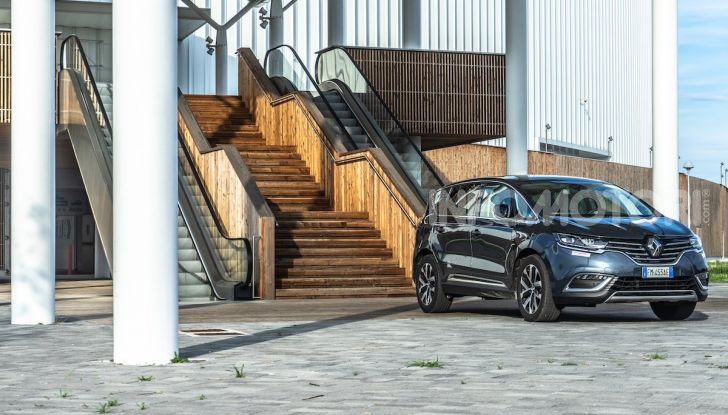 Nuova Renault Espace, prova dell’1.8 TCe Energy da 225CV - Foto 4 di 30