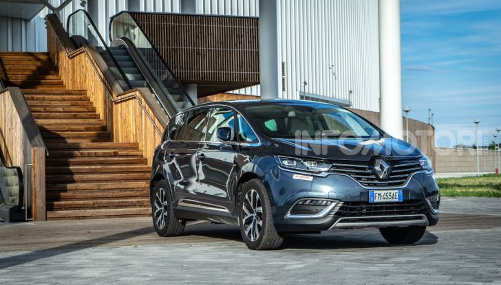 Nuova Renault Espace, prova dell’1.8 TCe Energy da 225CV - Foto 23 di 30